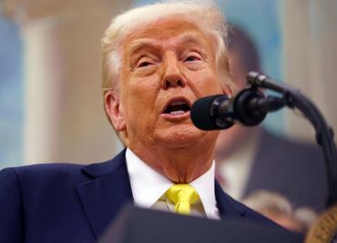 Juez ordena a gobierno de Trump restaurar servicios de Voice of America; deberá regresar sus operaciones y devolver trabajo a empleados
