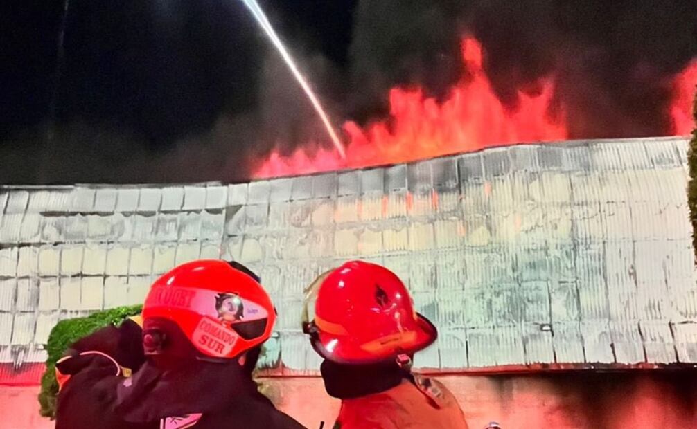 Se incendia tienda departamental en Zapopan. Foto: tomada de X de @PCJalisco