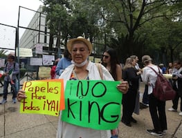 Protestan en CDMX por redadas masivas y uso de fuerza militar contra migrantes en Los Ángeles; “Trump respeta a los mexicanos”, reclaman