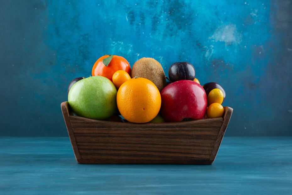 No combines frutas climatéricas y no climatéricas porque reducirás su tiempo se conservación. Foto: Freepik