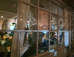 Contabilizan 13 inmuebles con destrozos tras marcha contra la gentrificación en la alcaldía Cuauhtémoc; en uno robaron mercancía
