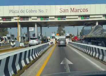 Protestas de la CNTE afectan autopistas; CAPUFE reporta bloqueos en plazas de cobro